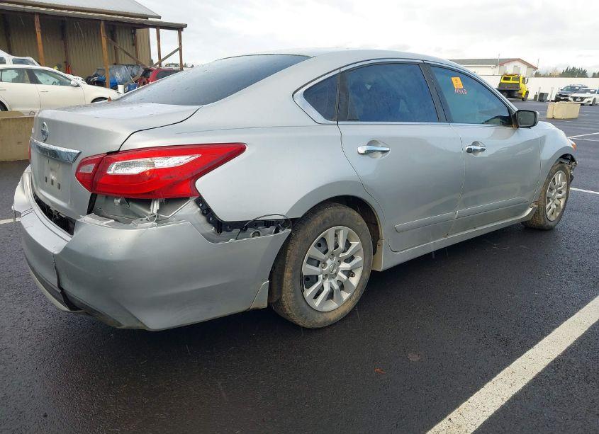 Photo 4 of 2016 Nissan Altima 2.5 S (VIN 1N4AL3AP7GC133877)