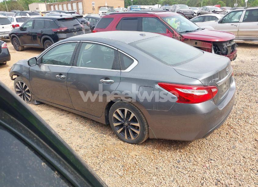 Photo 3 of 2016 Nissan Altima 2.5 SV (VIN 1N4AL3AP7GC136519)