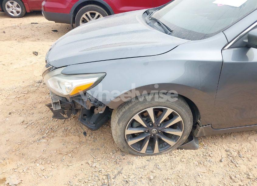 Photo 6 of 2016 Nissan Altima 2.5 SV (VIN 1N4AL3AP7GC136519)