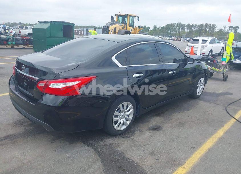 Photo 4 of 2016 Nissan Altima 2.5/2.5 S/2.5 SL/2.5 SR/2.5 SV (VIN 1N4AL3AP7GC150047)