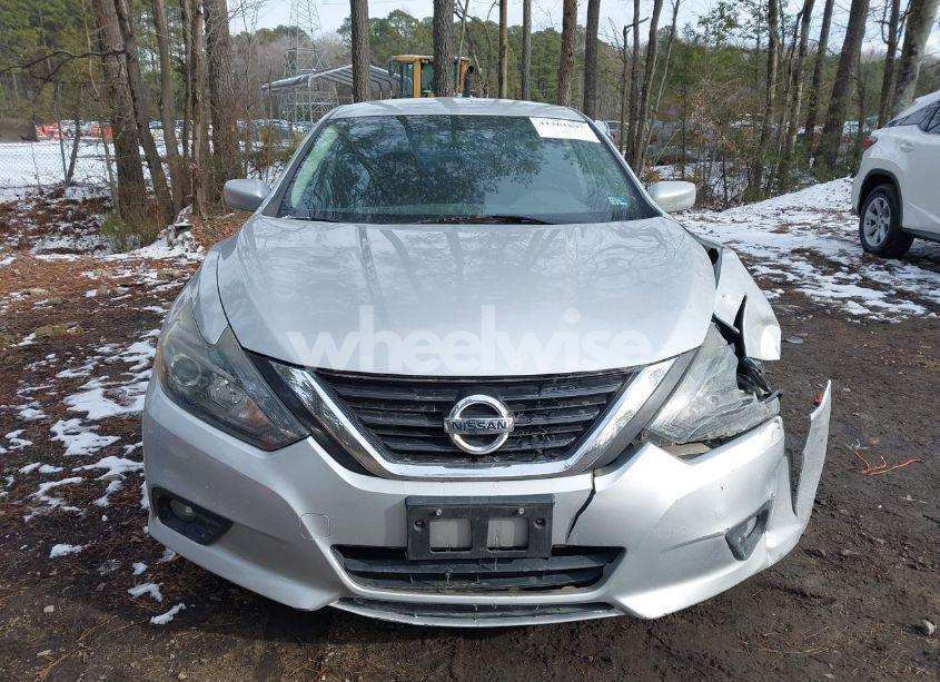 Photo 13 of 2016 Nissan Altima 2.5 SR (VIN 1N4AL3AP7GC168581)