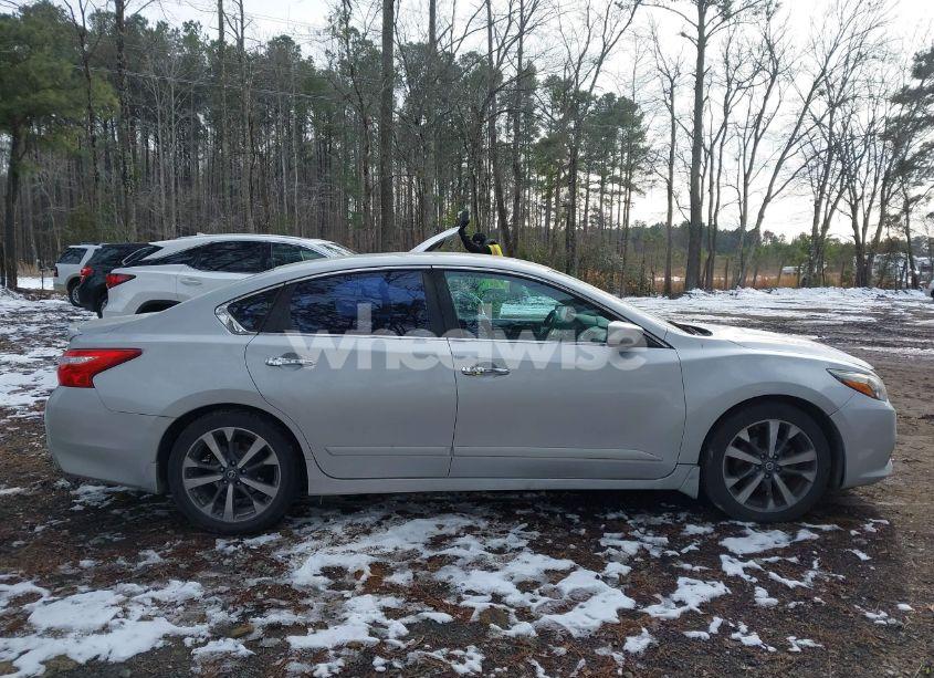 Photo 14 of 2016 Nissan Altima 2.5 SR (VIN 1N4AL3AP7GC168581)