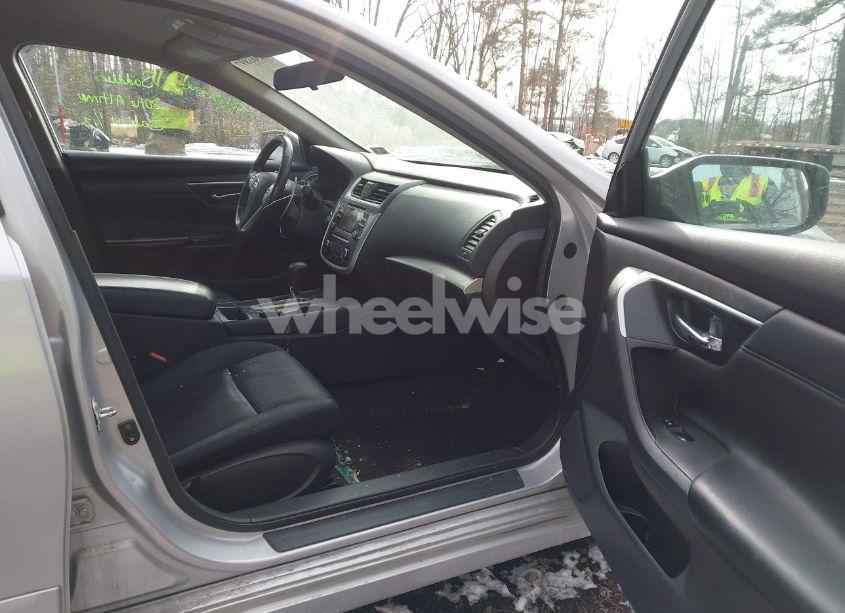 Photo 5 of 2016 Nissan Altima 2.5 SR (VIN 1N4AL3AP7GC168581)