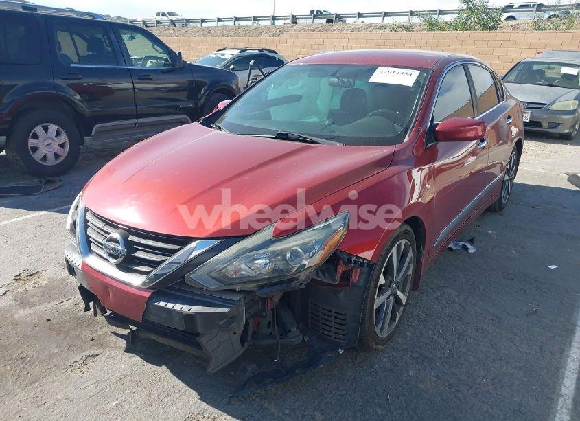 Photo 2 of 2016 Nissan Altima 2.5 SR (VIN 1N4AL3AP7GC169682)