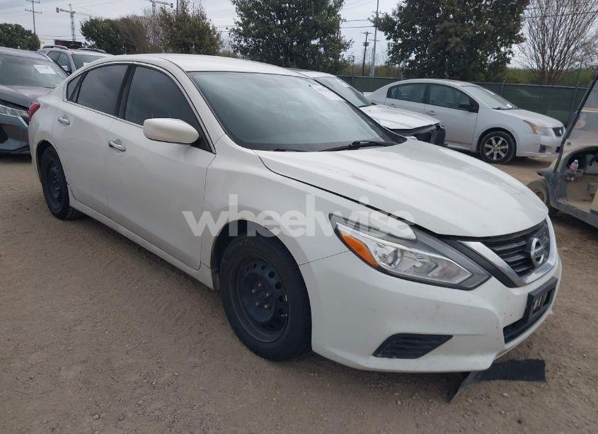 2016 Nissan Altima 2.5/2.5 S/2.5 SL/2.5 SR/2.5 SV (VIN 1N4AL3AP7GC176776) main photo
