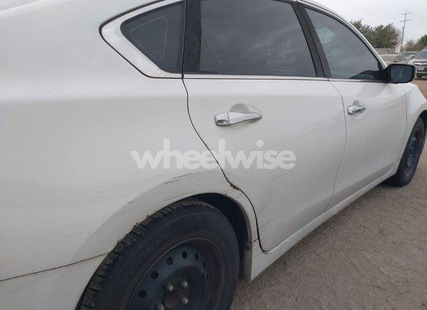 Photo 12 of 2016 Nissan Altima 2.5/2.5 S/2.5 SL/2.5 SR/2.5 SV (VIN 1N4AL3AP7GC176776)