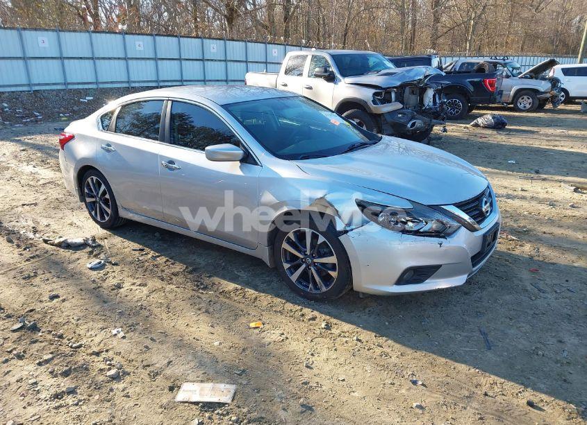 2016 Nissan Altima 2.5 SR (VIN 1N4AL3AP7GC177409) main photo