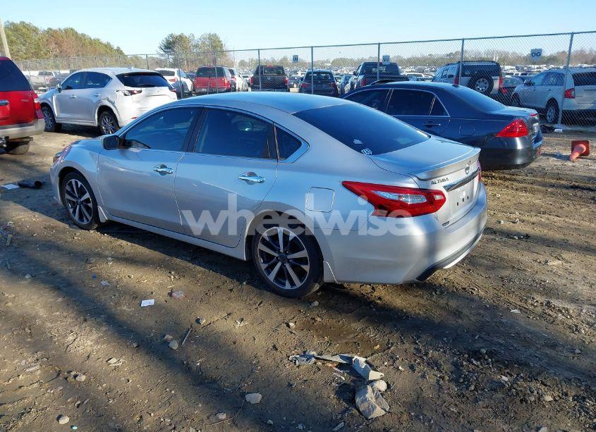 Photo 3 of 2016 Nissan Altima 2.5 SR (VIN 1N4AL3AP7GC177409)