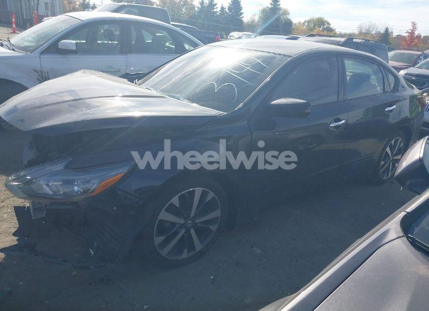 Photo 14 of 2016 Nissan Altima 2.5 SR (VIN 1N4AL3AP7GC183744)