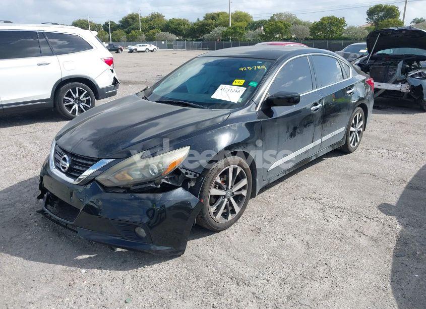 Photo 2 of 2016 Nissan Altima 2.5 SR (VIN 1N4AL3AP7GC187695)