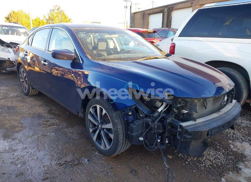 2016 Nissan Altima 2.5 SR (VIN 1N4AL3AP7GC189592) main photo