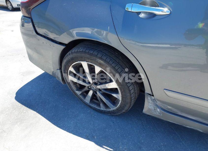 Photo 14 of 2016 Nissan Altima 2.5 SR (VIN 1N4AL3AP7GC189768)