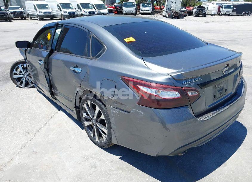 Photo 15 of 2016 Nissan Altima 2.5 SR (VIN 1N4AL3AP7GC189768)