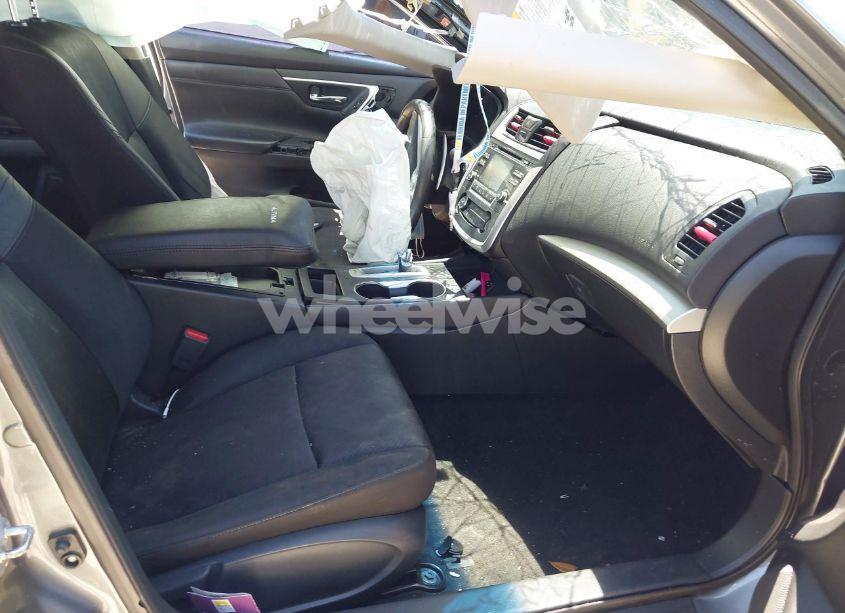 Photo 5 of 2016 Nissan Altima 2.5 SR (VIN 1N4AL3AP7GC189768)