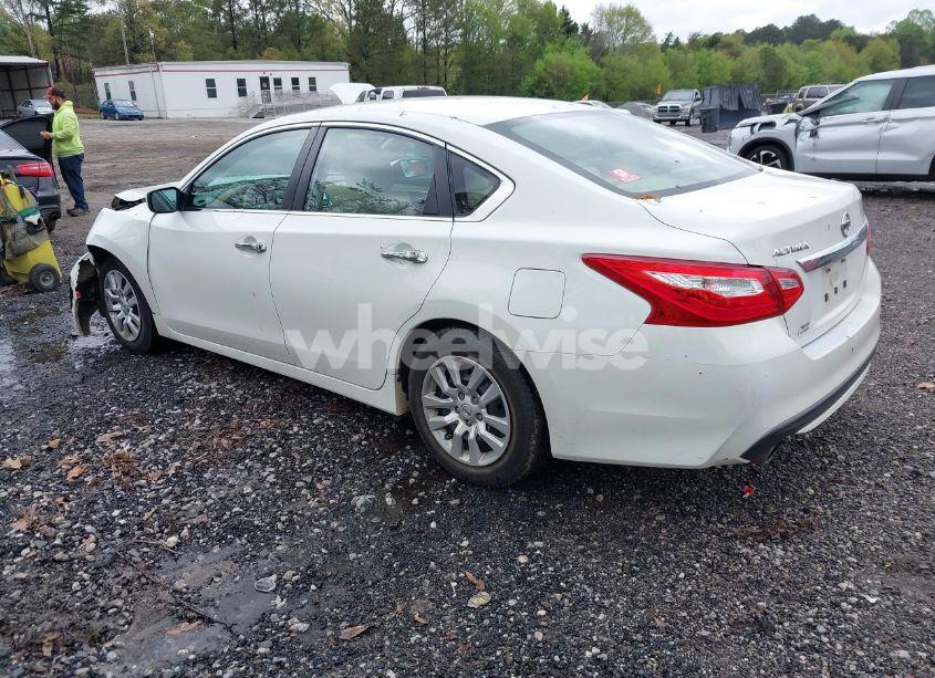 Photo 3 of 2016 Nissan Altima 2.5 S (VIN 1N4AL3AP7GC205080)