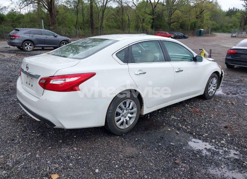 Photo 4 of 2016 Nissan Altima 2.5 S (VIN 1N4AL3AP7GC205080)