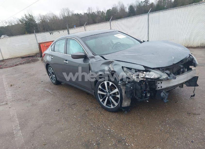 2016 Nissan Altima 2.5 SR (VIN 1N4AL3AP7GC207069) main photo