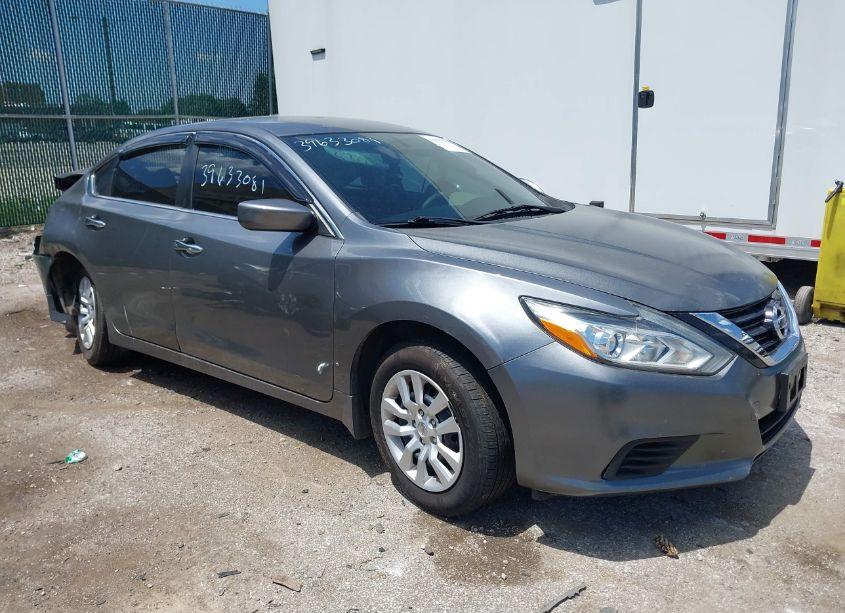 2016 Nissan Altima 2.5 S (VIN 1N4AL3AP7GC207105) main photo