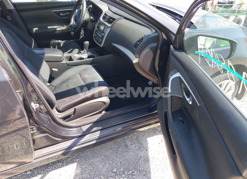 Photo 5 of 2016 Nissan Altima 2.5 S (VIN 1N4AL3AP7GC211459)