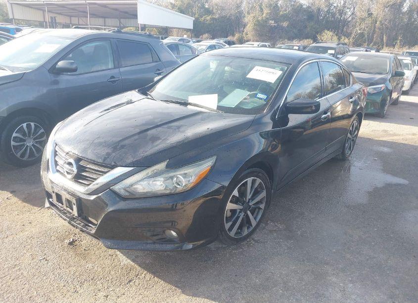 Photo 2 of 2016 Nissan Altima 2.5 SR (VIN 1N4AL3AP7GC224955)