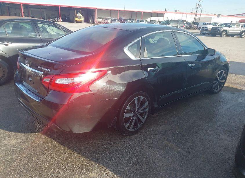 Photo 4 of 2016 Nissan Altima 2.5 SR (VIN 1N4AL3AP7GC224955)