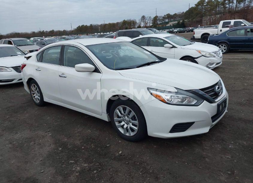 2016 Nissan Altima 2.5/2.5 S/2.5 SL/2.5 SR/2.5 SV (VIN 1N4AL3AP7GC236216) main photo
