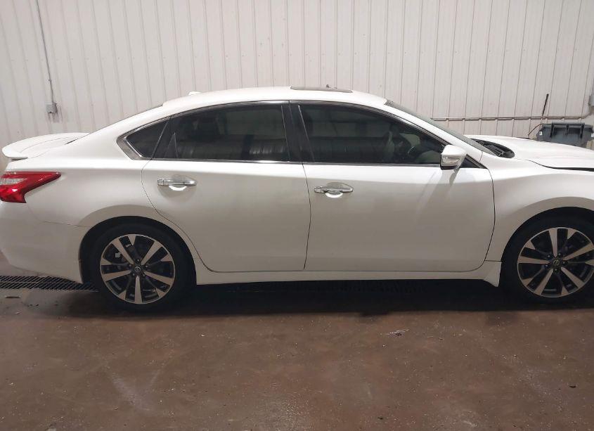 Photo 13 of 2016 Nissan Altima 2.5 SL (VIN 1N4AL3AP7GC238306)