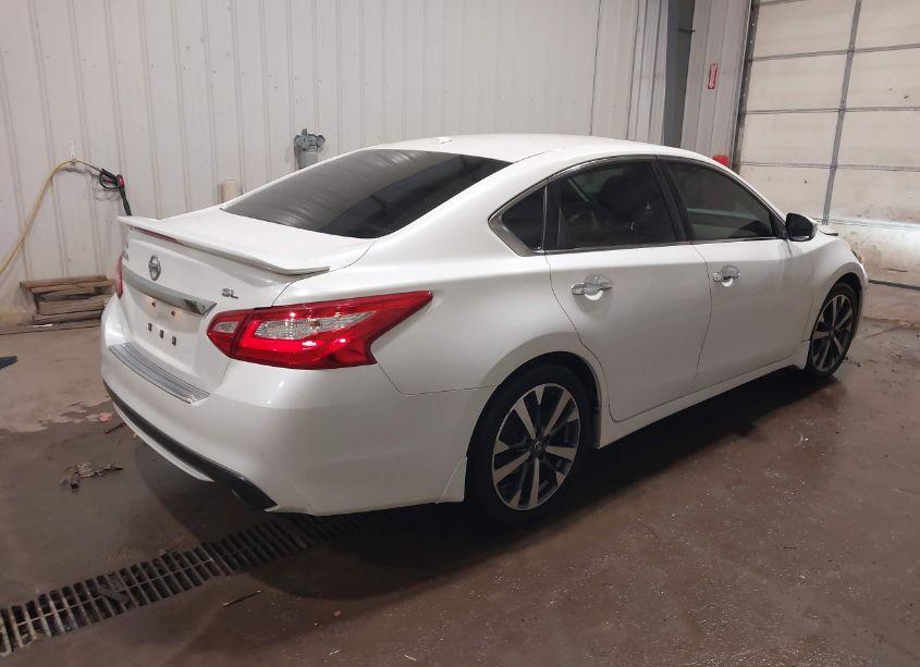 Photo 4 of 2016 Nissan Altima 2.5 SL (VIN 1N4AL3AP7GC238306)