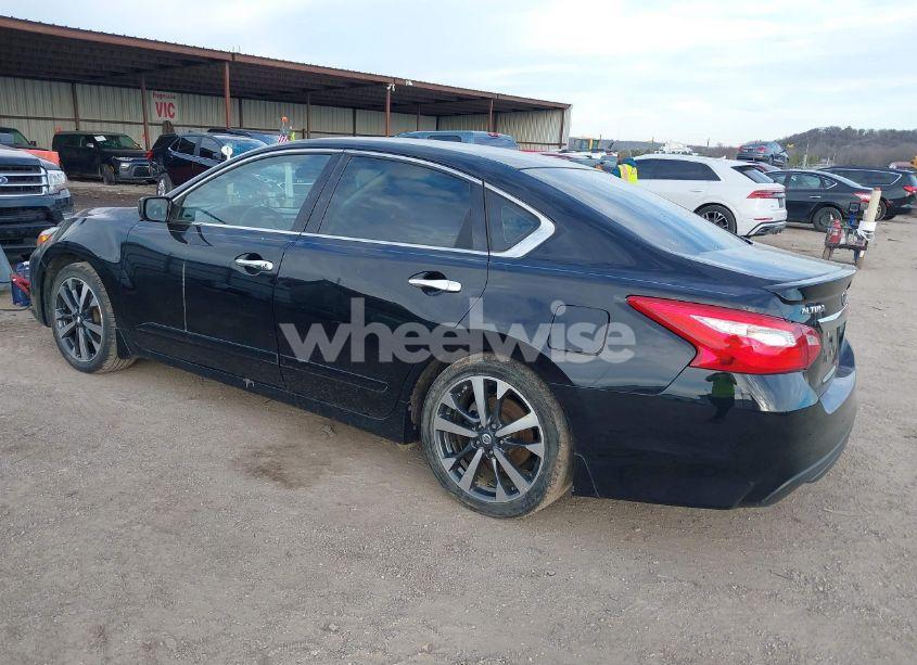 Photo 3 of 2016 Nissan Altima 2.5 SR (VIN 1N4AL3AP7GC241206)