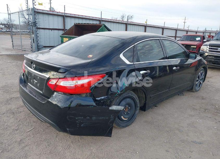 Photo 4 of 2016 Nissan Altima 2.5 SR (VIN 1N4AL3AP7GC241206)
