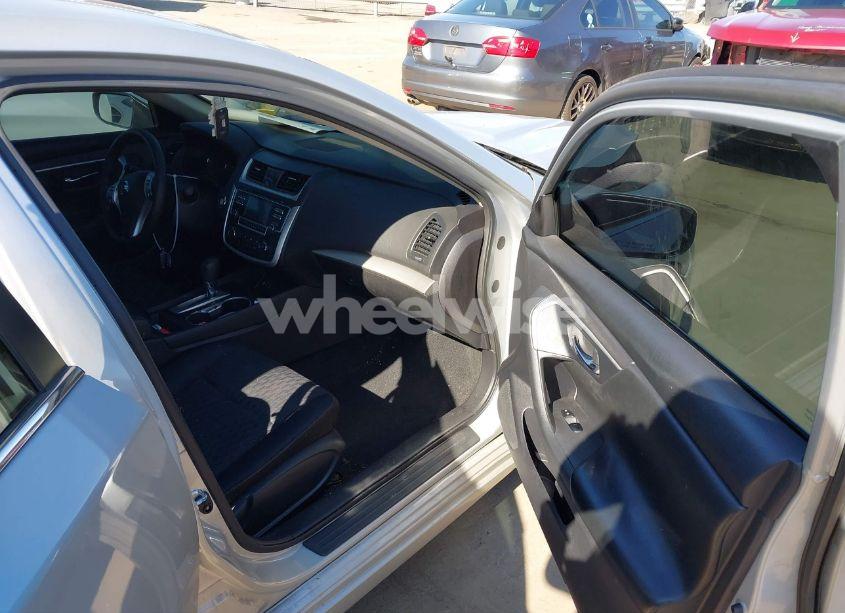 Photo 5 of 2016 Nissan Altima 2.5 S (VIN 1N4AL3AP7GC242565)