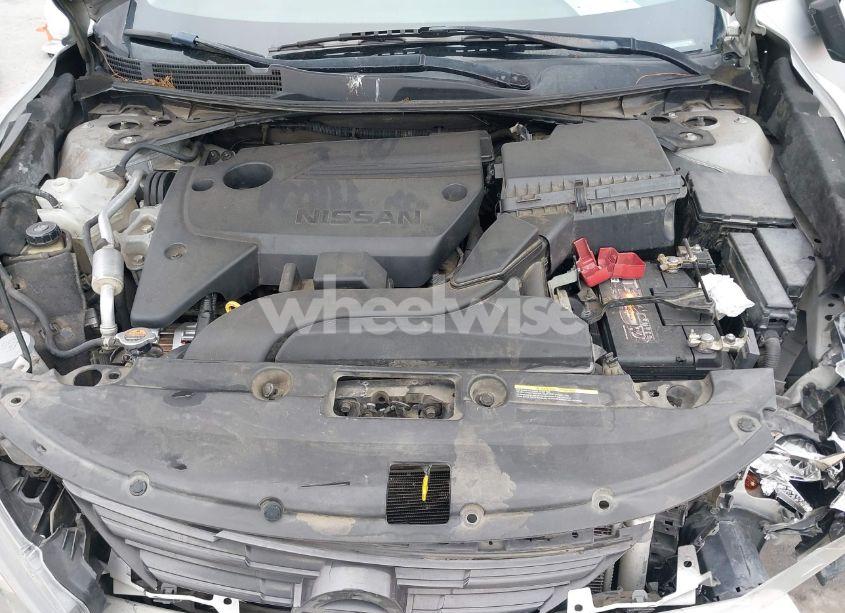Photo 10 of 2016 Nissan Altima 2.5/2.5 S/2.5 SL/2.5 SR/2.5 SV (VIN 1N4AL3AP7GC245630)