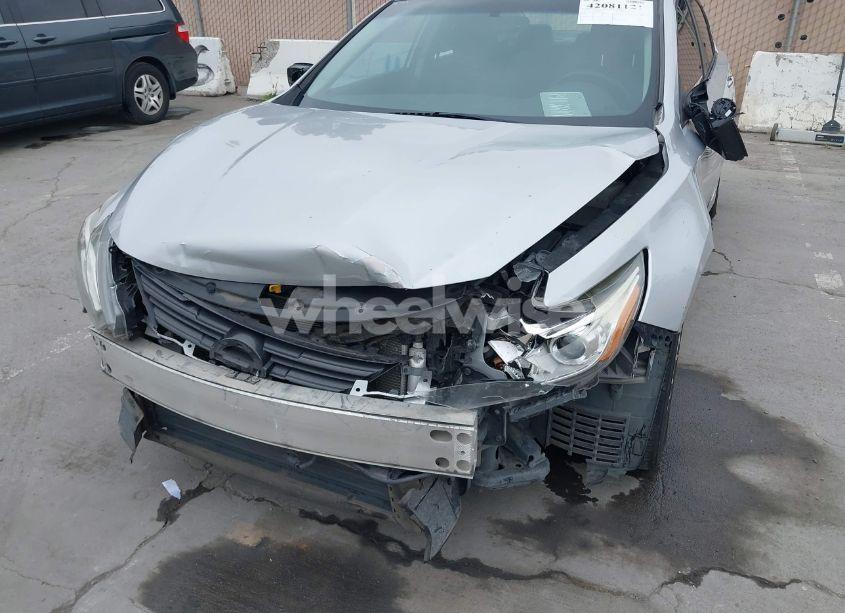 Photo 6 of 2016 Nissan Altima 2.5/2.5 S/2.5 SL/2.5 SR/2.5 SV (VIN 1N4AL3AP7GC245630)