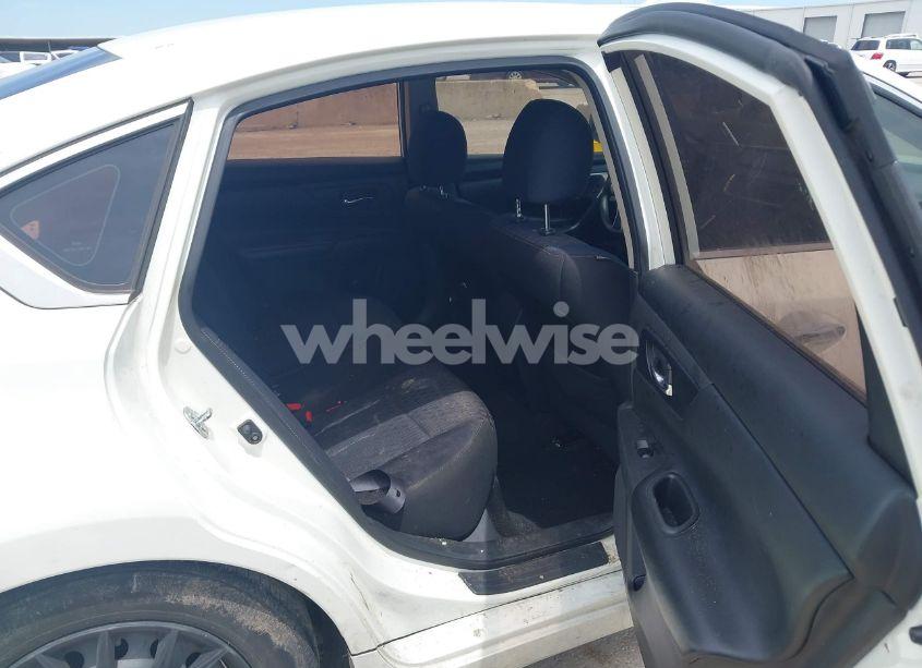 Photo 8 of 2016 Nissan Altima 2.5/2.5 S/2.5 SL/2.5 SR/2.5 SV (VIN 1N4AL3AP7GC248981)