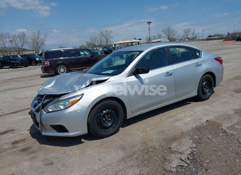 Photo 2 of 2016 Nissan Altima 2.5/2.5 S/2.5 SL/2.5 SR/2.5 SV (VIN 1N4AL3AP7GC249774)