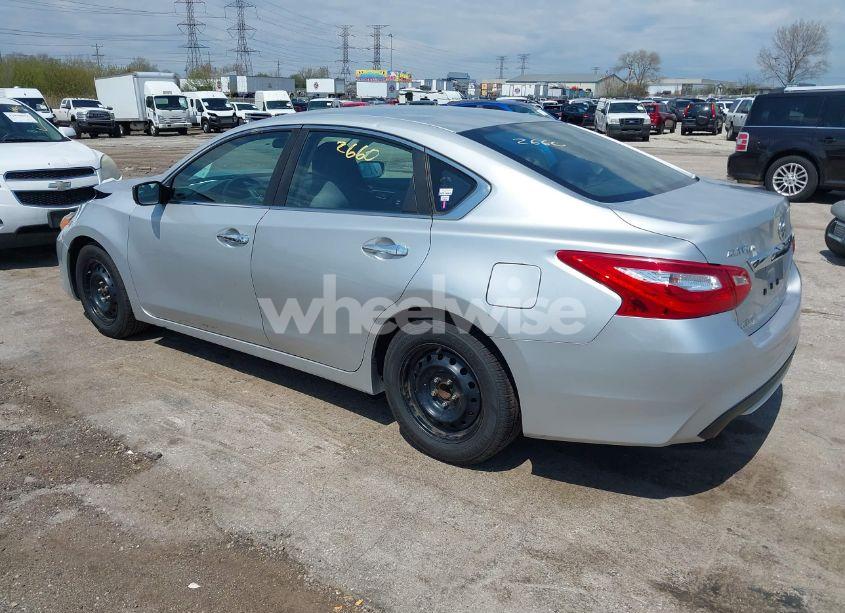 Photo 3 of 2016 Nissan Altima 2.5/2.5 S/2.5 SL/2.5 SR/2.5 SV (VIN 1N4AL3AP7GC249774)