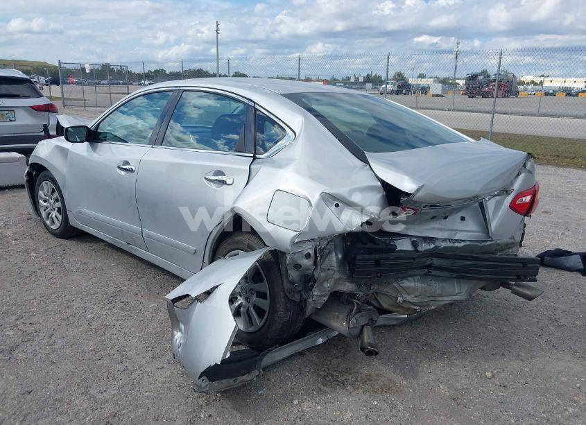 Photo 3 of 2016 Nissan Altima 2.5 S (VIN 1N4AL3AP7GC258538)