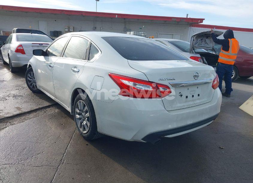 Photo 3 of 2016 Nissan Altima 2.5 (VIN 1N4AL3AP7GC262203)