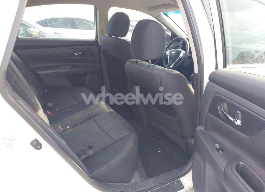 Photo 8 of 2016 Nissan Altima 2.5 (VIN 1N4AL3AP7GC262203)