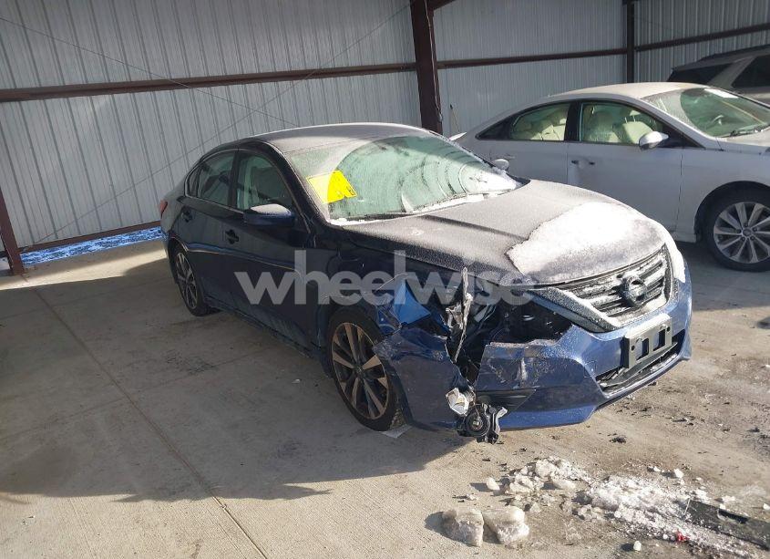 2016 Nissan Altima 2.5 SR (VIN 1N4AL3AP7GC269751) main photo