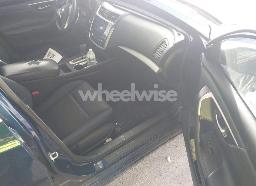 Photo 5 of 2016 Nissan Altima 2.5 SR (VIN 1N4AL3AP7GC269751)