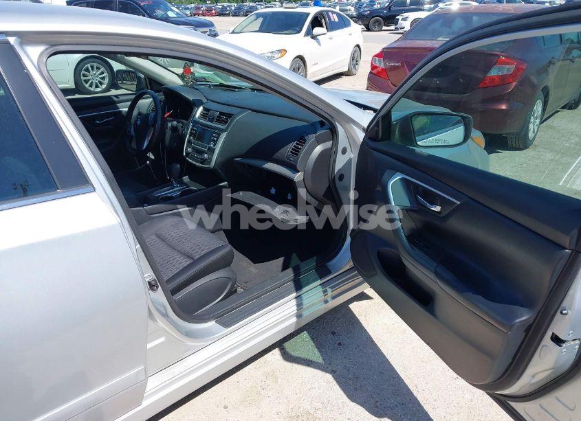 Photo 5 of 2016 Nissan Altima 2.5 SV (VIN 1N4AL3AP7GC275713)