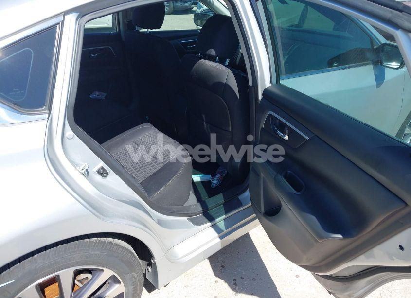 Photo 8 of 2016 Nissan Altima 2.5 SV (VIN 1N4AL3AP7GC275713)