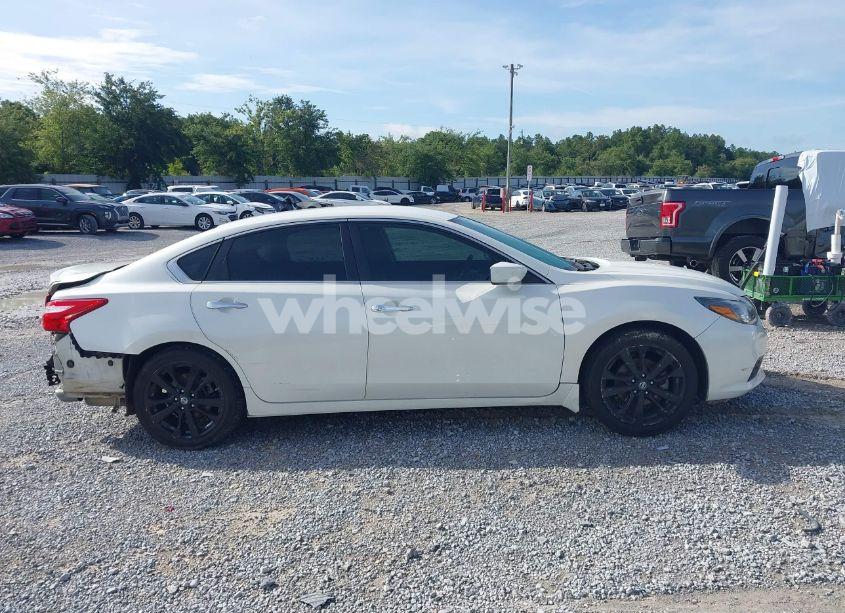 Photo 14 of 2016 Nissan Altima 2.5 SR (VIN 1N4AL3AP7GC282645)