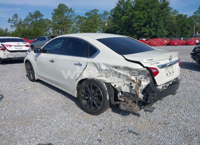 Photo 3 of 2016 Nissan Altima 2.5 SR (VIN 1N4AL3AP7GC282645)