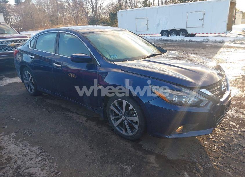 2016 Nissan Altima 2.5 SR (VIN 1N4AL3AP7GC283780) main photo