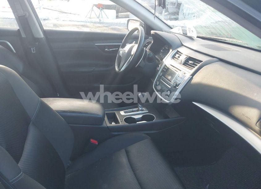 Photo 5 of 2016 Nissan Altima 2.5 SR (VIN 1N4AL3AP7GC283780)