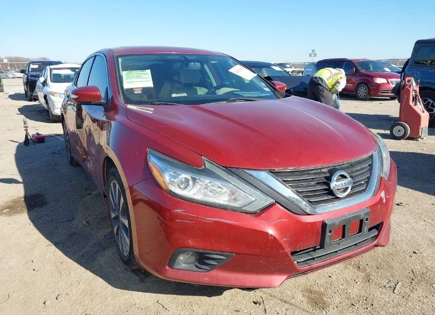 2016 Nissan Altima 2.5 SV (VIN 1N4AL3AP7GC292866) main photo