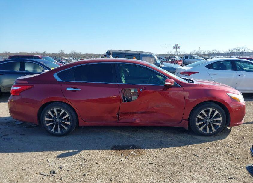 Photo 14 of 2016 Nissan Altima 2.5 SV (VIN 1N4AL3AP7GC292866)