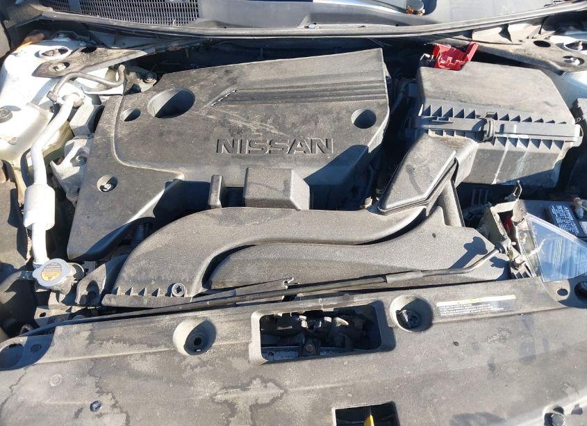 Photo 10 of 2016 Nissan Altima 2.5/2.5 S/2.5 SL/2.5 SR/2.5 SV (VIN 1N4AL3AP7GN312974)